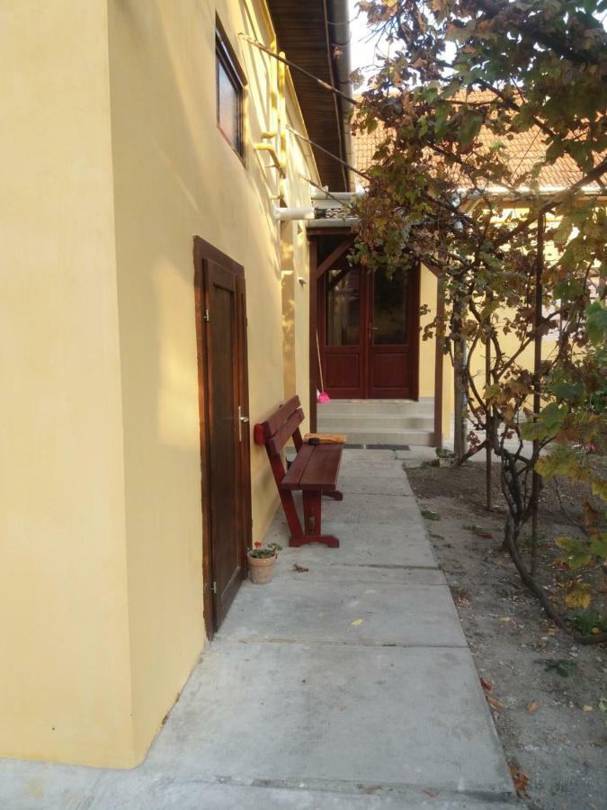 Hársfák Mezokovacshaza Exterior foto